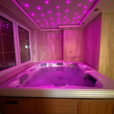 Dom Na Wylacznosc Z Wanna Z Hydromasazem, Sauna I Basenem Prázdninový dům Mucharz