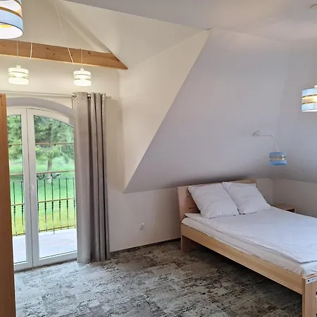 Dom Na Wylacznosc Z Jacuzzi, Sauna I Basenem Mucharz
