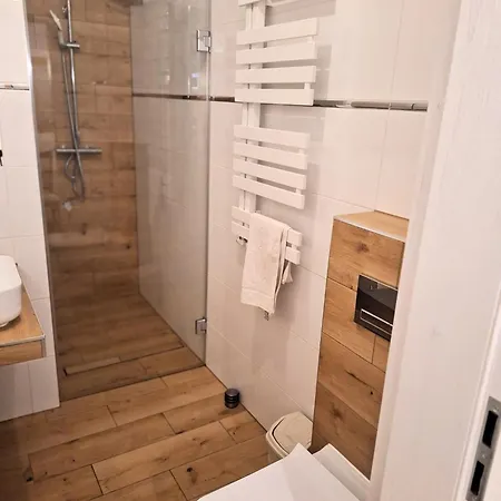 Dom Z Wanna Z Hydromasazem I Sauna - *