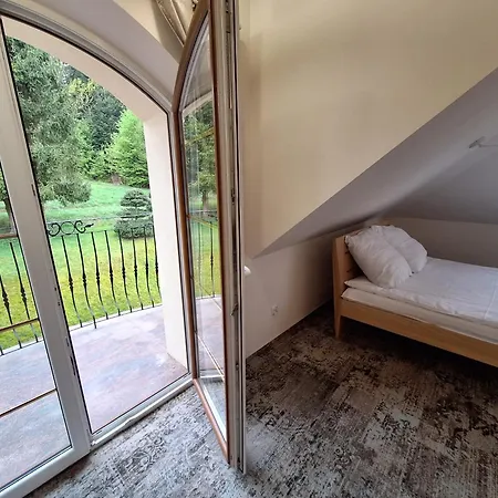 Holiday home Dom Na Wylacznosc Z Jacuzzi, Sauna I Basenem
