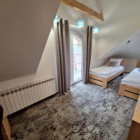 Holiday home Dom Na Wylacznosc Z Jacuzzi, Sauna I Basenem
