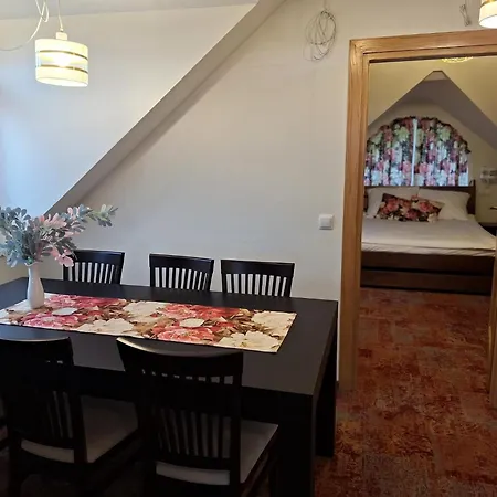Dom Na Wylacznosc Z Jacuzzi, Sauna I Basenem
