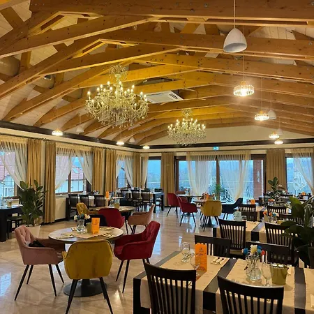 Dom Na Wylacznosc Z Wanna Z Hydromasazem, Sauna I Basenem Casa vacanze *